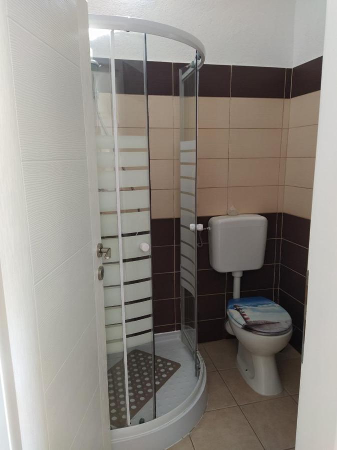 Apartmani Ruza Vir Exterior foto
